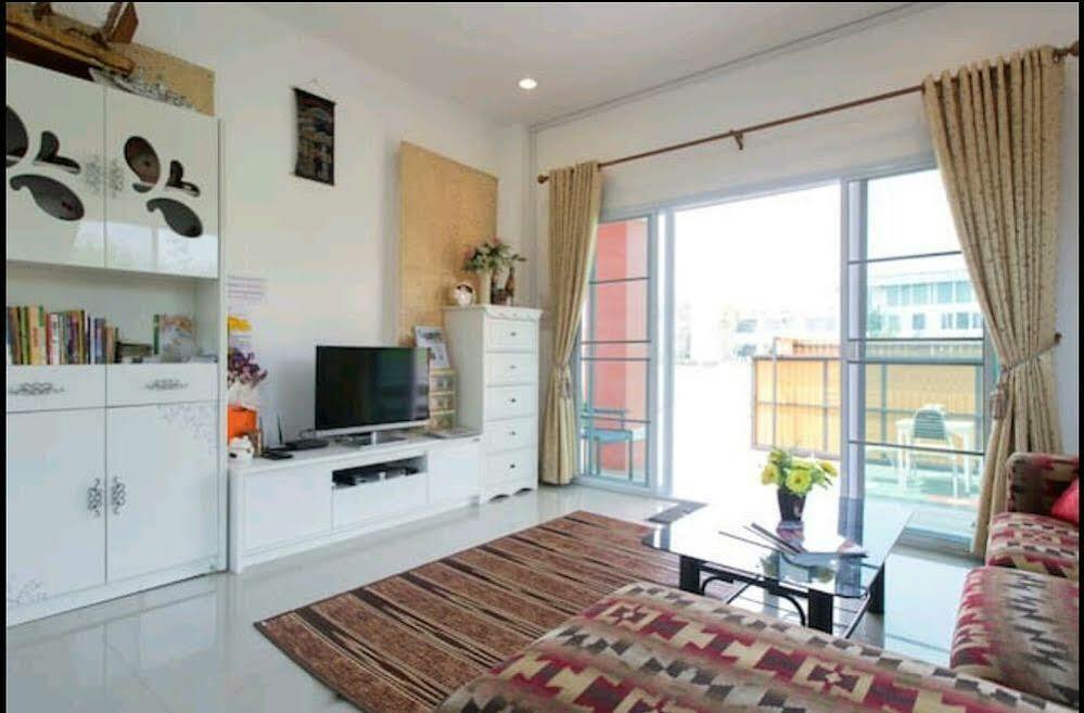 Orange Villa Chiang Mai Dış mekan fotoğraf